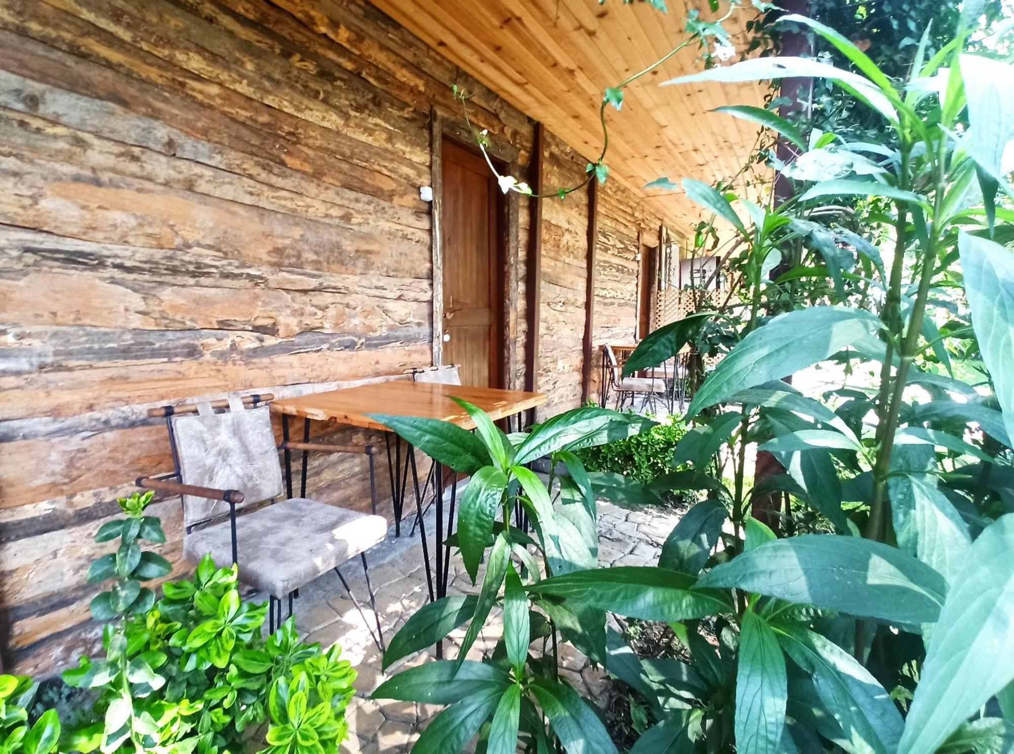 교젝 Daidala Life B&B 외부 사진